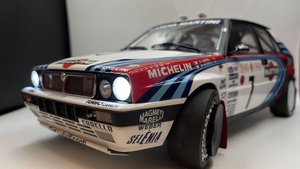 LANCIA DELTA HF integrale16v (ITALERI) 1:12