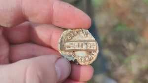 Нашёл редкую пломбу в хорошем сохране. Монеты и подвески порадовали. Экспедиция на старую переправу