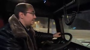 АМЕРИКАНСКИЕ ГРУЗОВИКИ В РОССИИ ИЛИ ЖИЗНЬ ДАЛЬНОБОЙЩИКА В РОССИИ   RUSSIAN TRUCKMEN VIDEOLENT RU