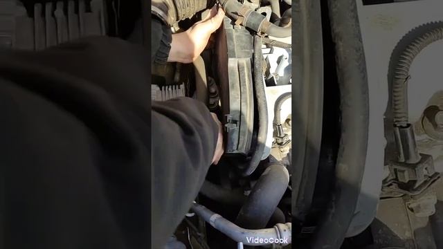 Шевроле Круз 1.6 Замена датчика распредвала смотреть онлайн