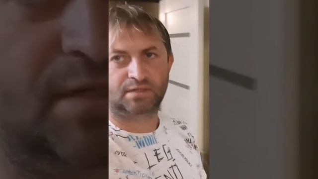 Сделали новую электропроводку в квартире 41кв/м электропроводка, открытая чистовая по потолку.