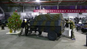 Разгрузка немецкой пехотной повозки Hf.7/11, выставка "Моторы Войны", 29 декабря 2024