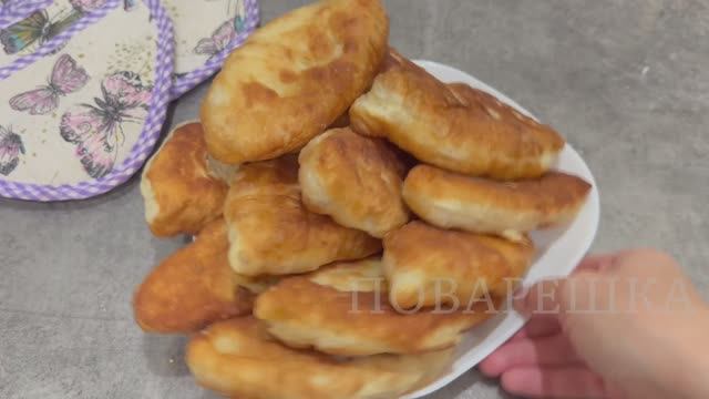 Пирожки жареные с картошкой / Готовим жареные пирожки с картошкой на сковороде