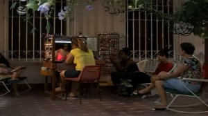 ESTRENO: TRAS LA HUELLA CASO"FALSO BILLETE"