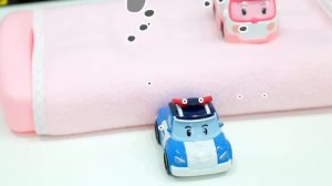 Five little Monkeys Jumping on the bed, Poli nursery rhymes songs for children | LimeAndToys