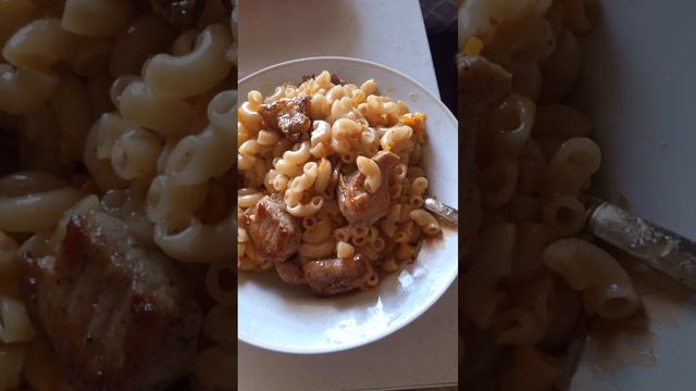 Макароны с мясом на сковороде!#shorts #готовимдома #рецепт #учусьготовить