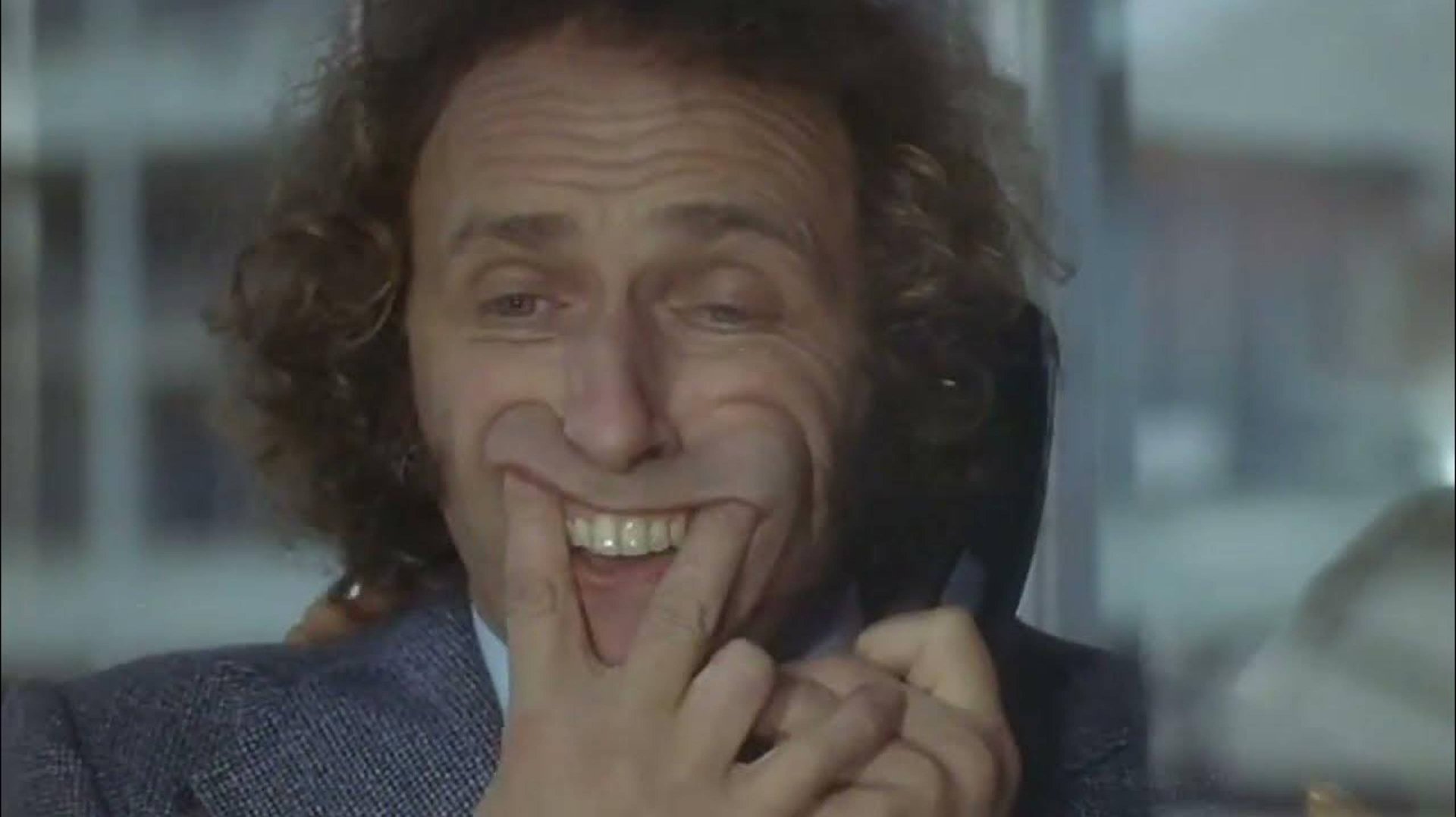 Пьер Ришар/ Музыка В.Косма из к_ф "Папаши" смотреть онлайн