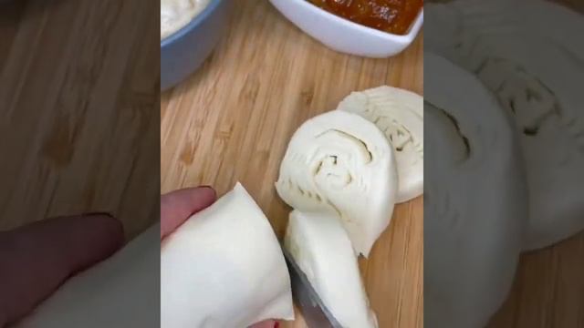 Слоёные булочки с начинкой.#коротко #shorts #вкусно #еда#рецепт