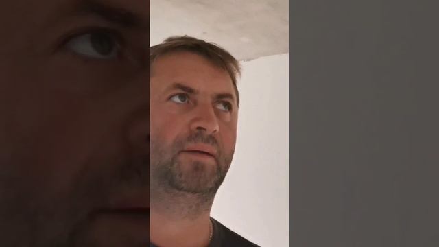Добавили розетки и выключатели в новостройке.