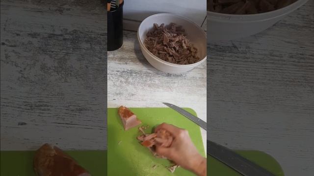 Салат  Премьер-Министр.  С курицей и языком #салат #салаты #салатскурицей #салатсязыком