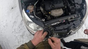 Замена ролика, гитары и приводного ремня на Citroen C4 своими руками.