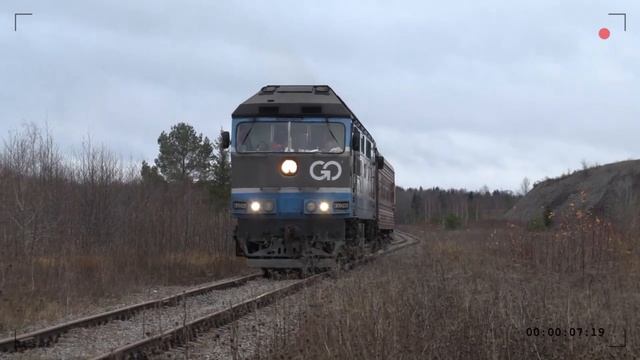 ТЭП70 неспеша движется по перегону смотреть онлайн
