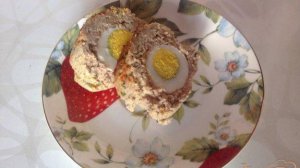 Рулет из фарша с яйцом