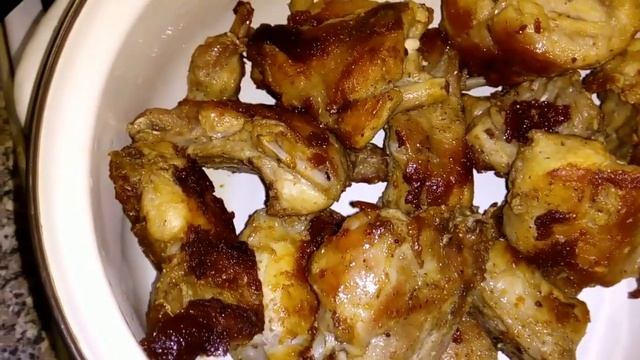 Кролик в сметане. Вкусное праздничное блюдо!