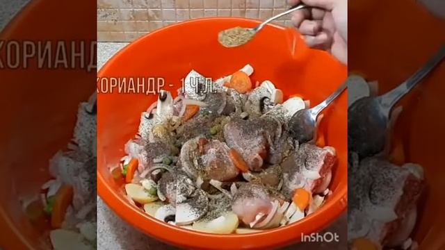 КУРИЦА В БАНКЕ С ОВОЩАМИ ПРОСТО БОМБА.👍 смотреть онлайн