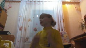 Как научиться  стоять на руках??