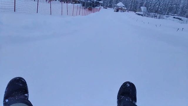 прокатился на ватрушке на Секторе Е смотреть онлайн