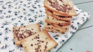 Соленое печенье с семенами льна