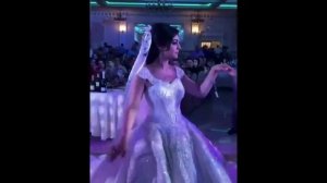 Невесте дарят украшения / Шикарная армянская свадьба в Ереване 2018
