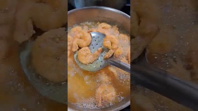 Fried shrimp with mayonnaise Dipping sauce