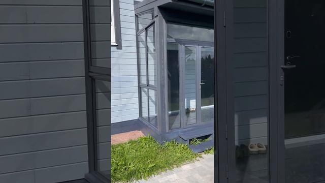 Остекление веранды раздвижными панорамными окнами ! Закаленное стекло для безопастности 89052220600