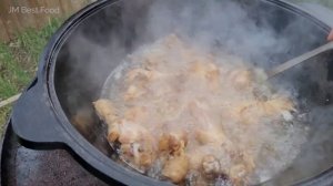 Казан- Кебаб с курицей в казане на костре Chicken and potatoes