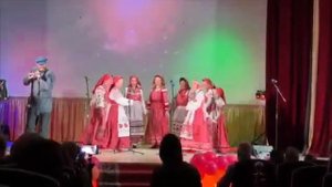 "Уж ты прялица корица моя" - русская народная песня.