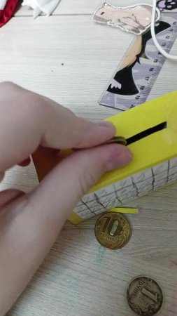 копилка копим 528 рублей у меня 22 рубля.