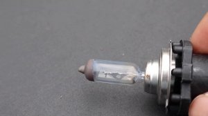 VFR800 Headlight bulb change