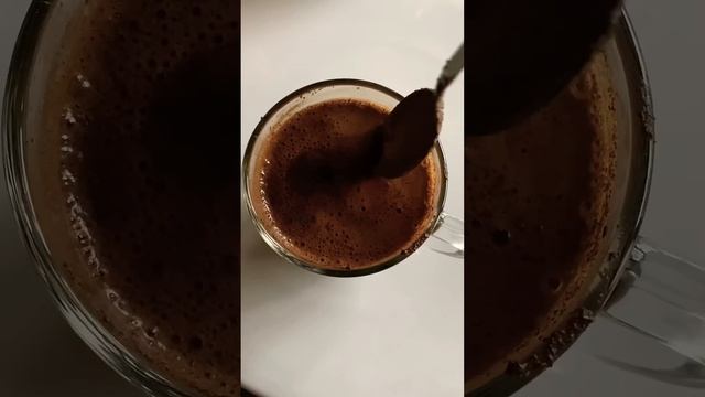 Как сделать КОФЕ с густой ПЕНКОЙ без турки #shorts #coffee #lifehacks