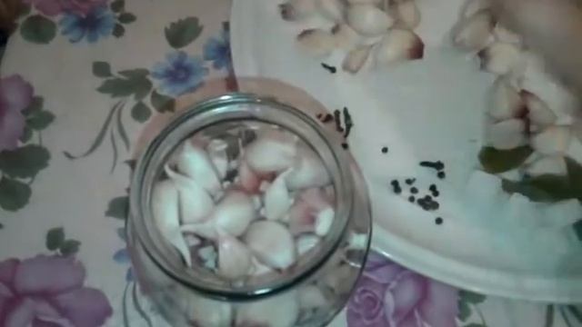 Маринновыный Чеснок, Sarımsaq Turşusu, Pickled garlic