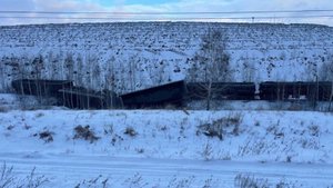В Хабаровском крае сошли с рельсов 39 полувагонов