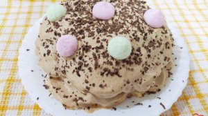 Бисквитный торт с кремом из вареной сгущенки и сметаны