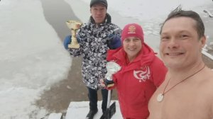 Босиком по снегу. 7.01.2025. Н.Серая и моржи столицы.