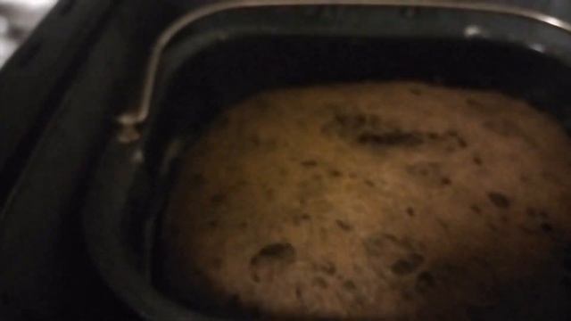 Дарницкий хлеб с тмином в хлебопечки Redmond RBM 1910. смотреть онлайн