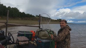 Универсальная лодка с тонелем по большой воде. Приключения с рыбалкой. Удачная рыбалка на щуку. ч.1