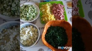 Окрошка на кефире с минералкой. Очень быстро и вкусно.