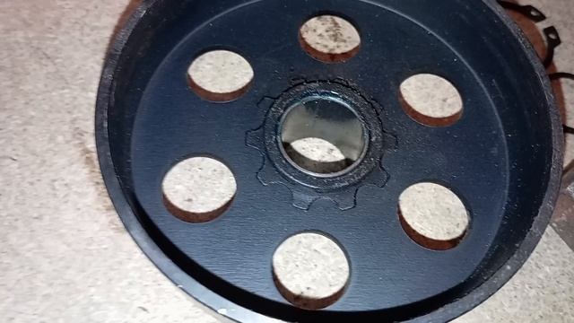 Как разобрать центробежное сцепление мотоблока? смотреть онлайн