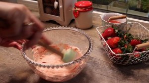 French tender Macarons - strawberry   Kitchen Diary Secrets / Page 7