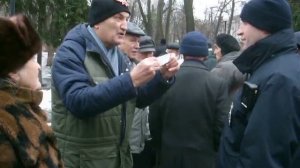 В Переяславе снесли памятник Богдану Хмельницкомму