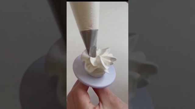 Как легко сделать цветок из крема для начинающих 😍