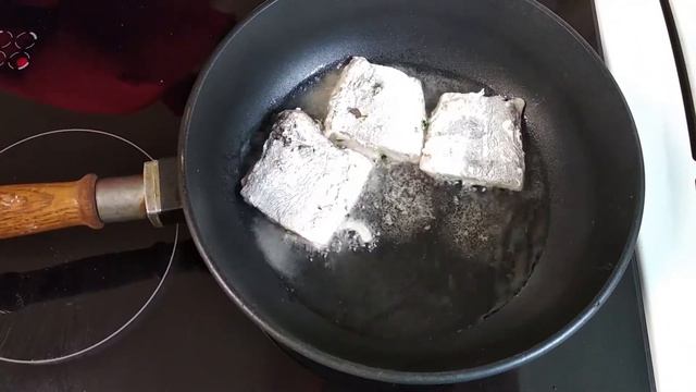 Риба запечена під яєчним білком