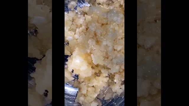 Закрила перець. Показала кран з нагрівачем. В подвір'ї робота кипить повним ходом. смотреть онлайн