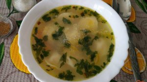 Куриный бульон с пельменями