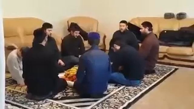 Назам
