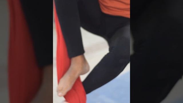 tutorial escalada en telas aéreas por Sara Orozco смотреть онлайн