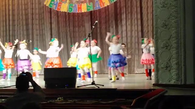 на клубничное варенье 🍧🍧🍧 смотреть онлайн