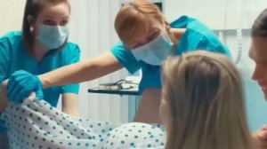 Девушка ощутила в животе что-то странное. Такого врачи ещё не видели!