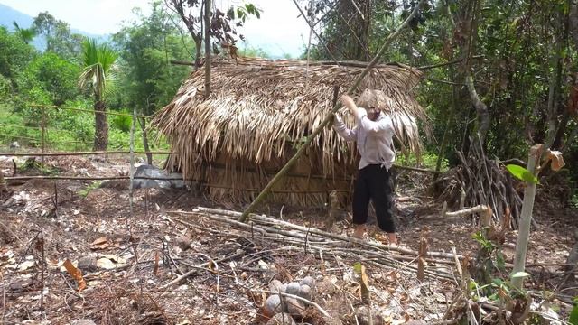 Fullvideo 260 Days the Difficult Life of a Single Mother was Chased Away by the Whole Village смотреть онлайн