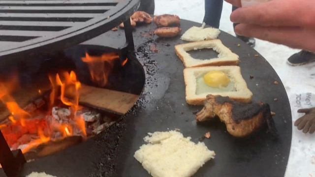 Яичница на мангале?! || Да, так можно было!